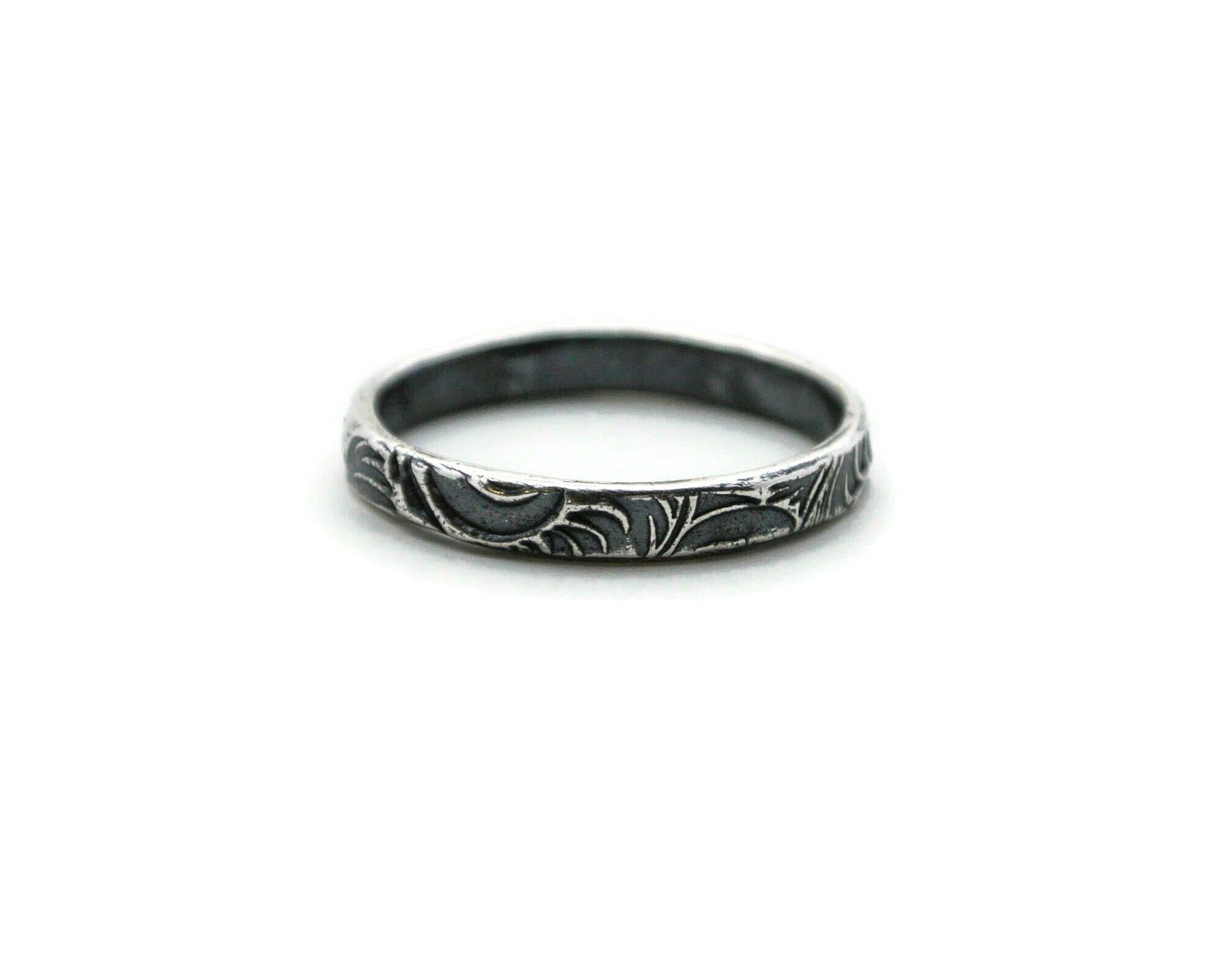 Simple Silver Band Ring